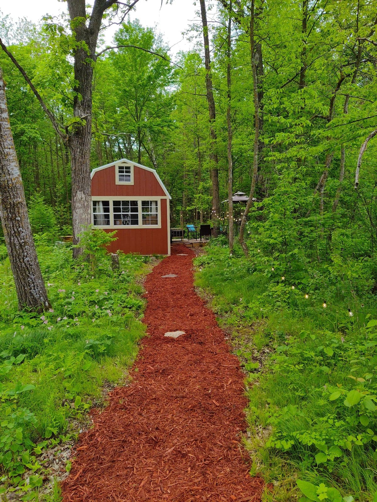 Cosmos Crossing exterior near Knife Lake